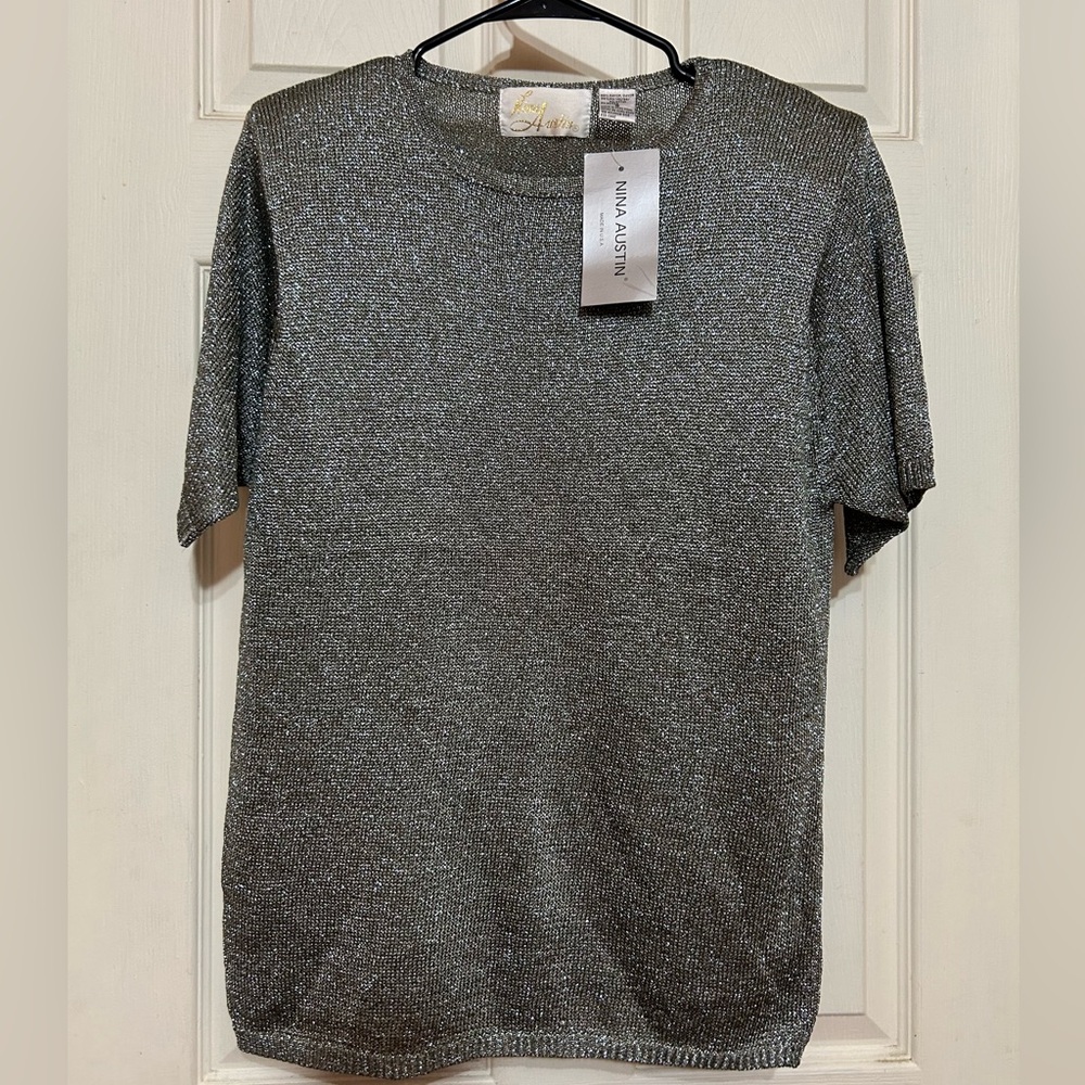 NWT Vtg NINA AUSTIN Women silver metallic Blouse Crew Neck Short Sleeve Sz S